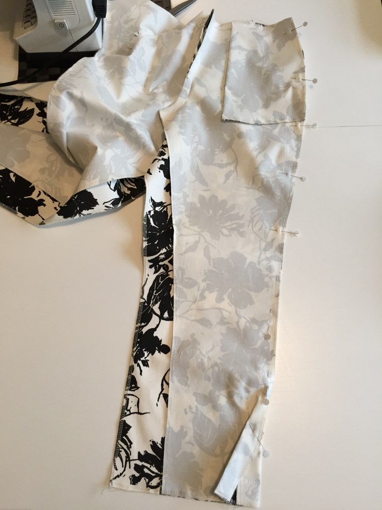 Pinning the side seam of trousers