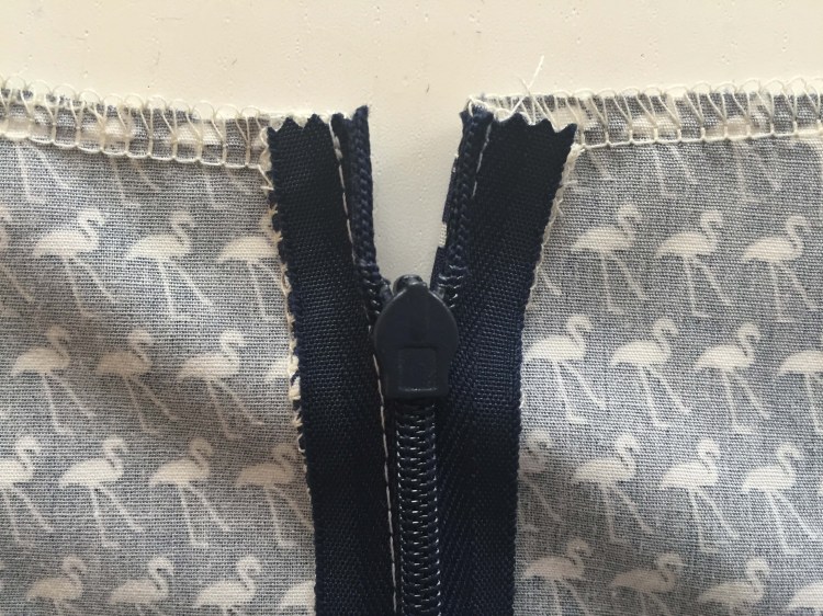 Inserting an invisible zipper
