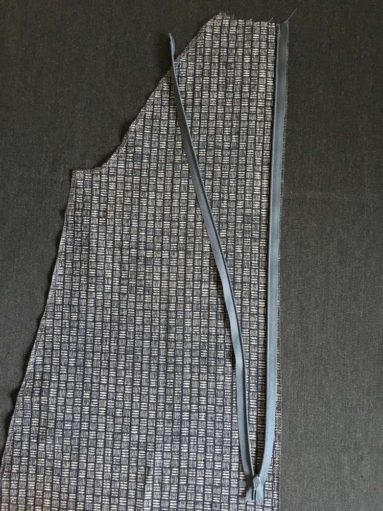 Raglan Adult instructions by The Avid Seamstress