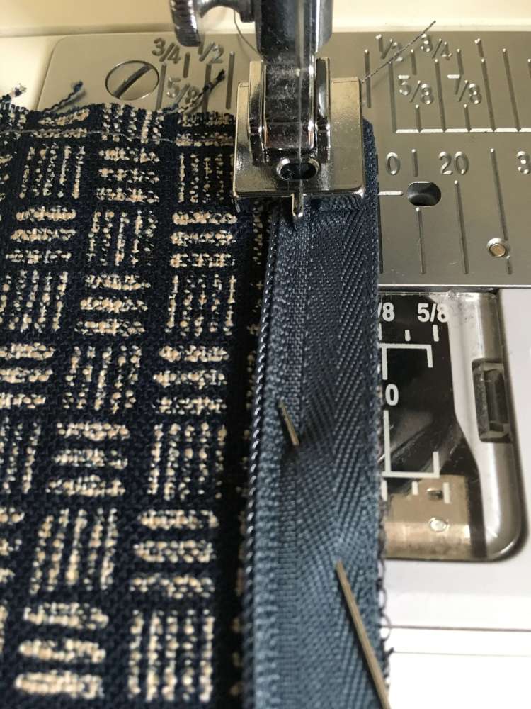 Raglan Adult instructions by The Avid Seamstress