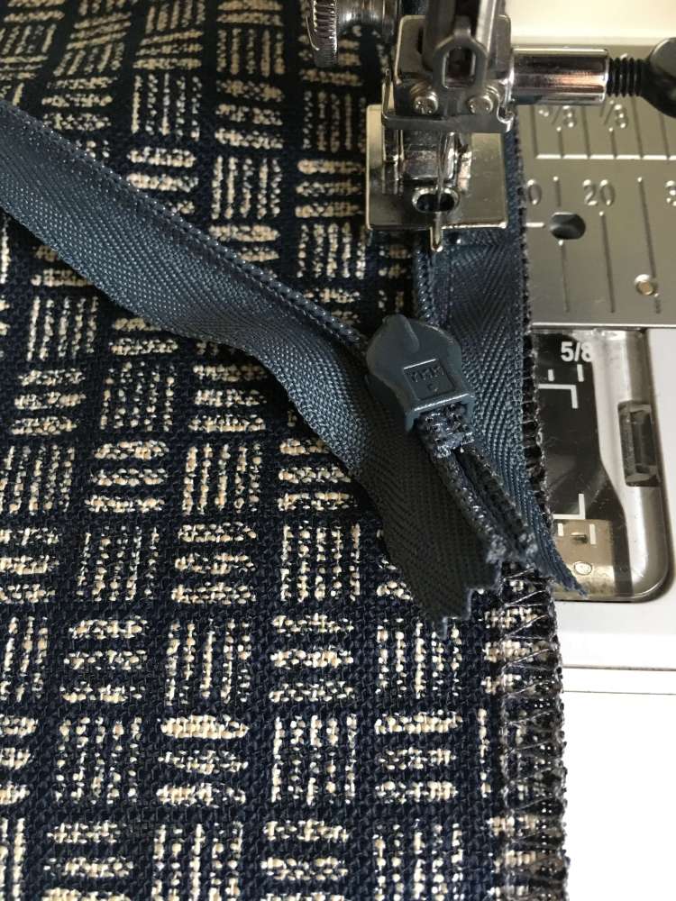 Raglan Adult instructions by The Avid Seamstress