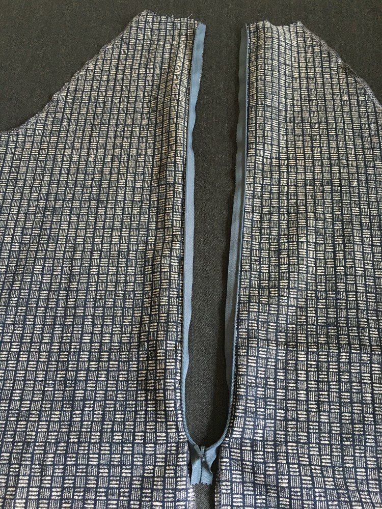 Raglan Adult instructions by The Avid Seamstress