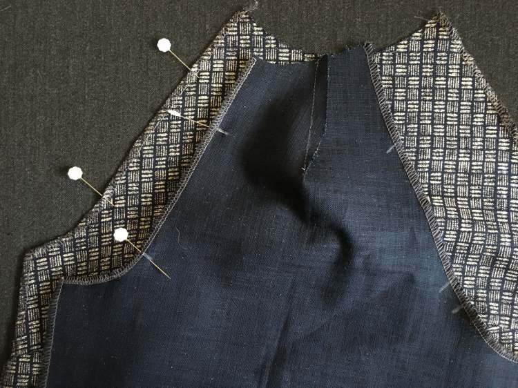 Raglan Adult instructions by The Avid Seamstress