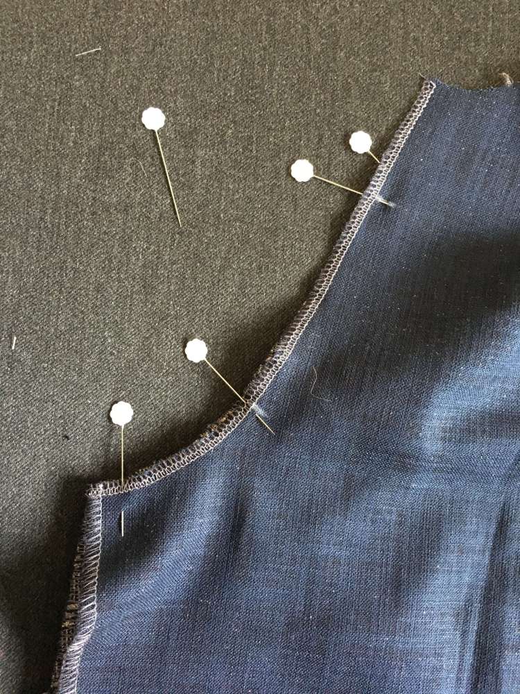 Raglan Adult instructions by The Avid Seamstress