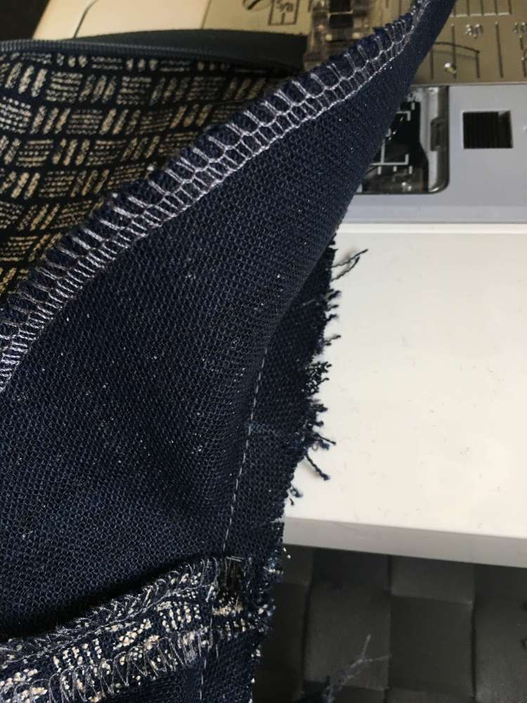 Raglan Adult instructions by The Avid Seamstress